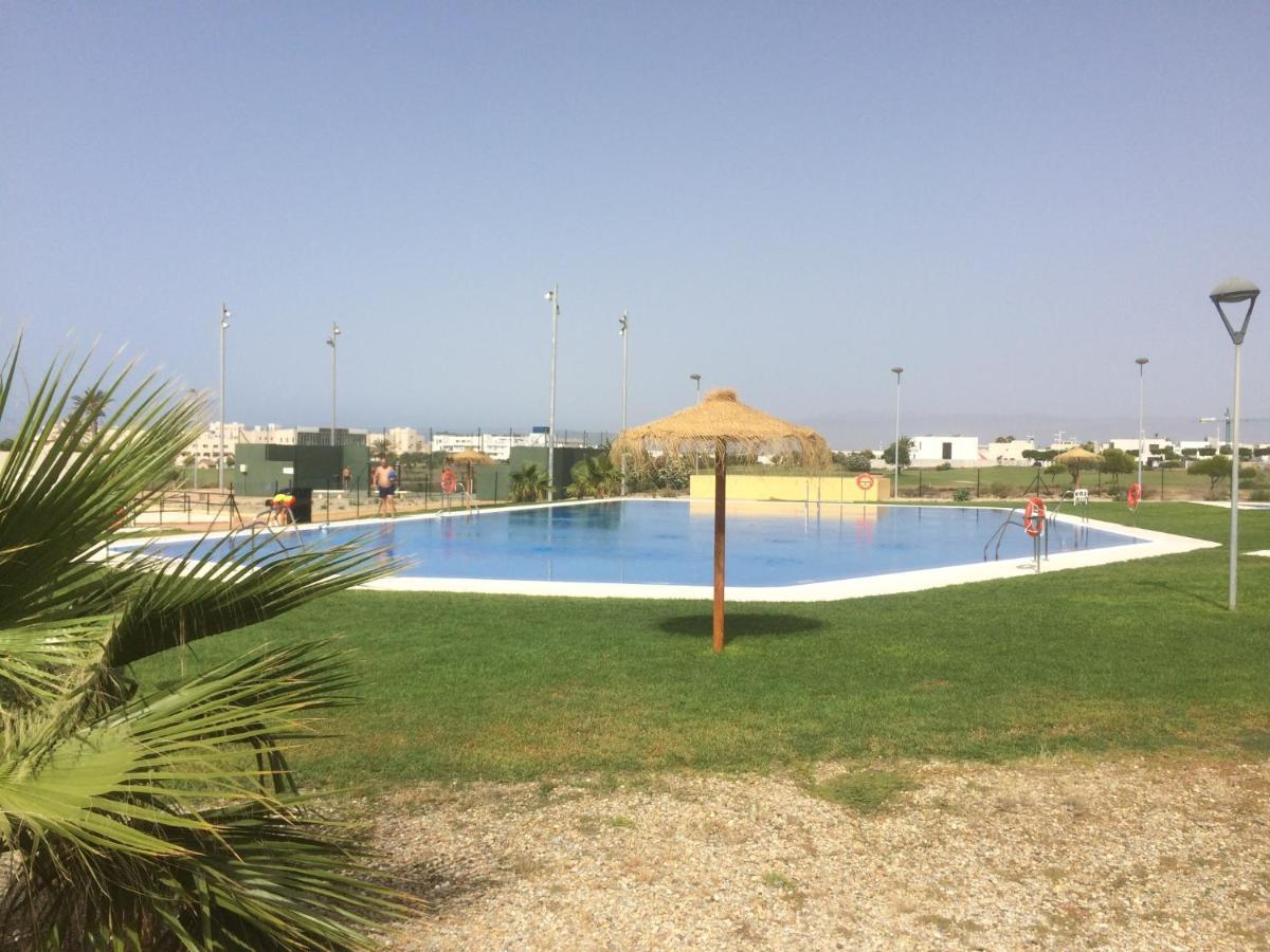 Apartamento Del Toyo Almeria Bagian luar foto