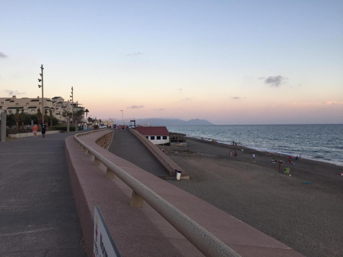 Apartamento Del Toyo Almeria Bagian luar foto