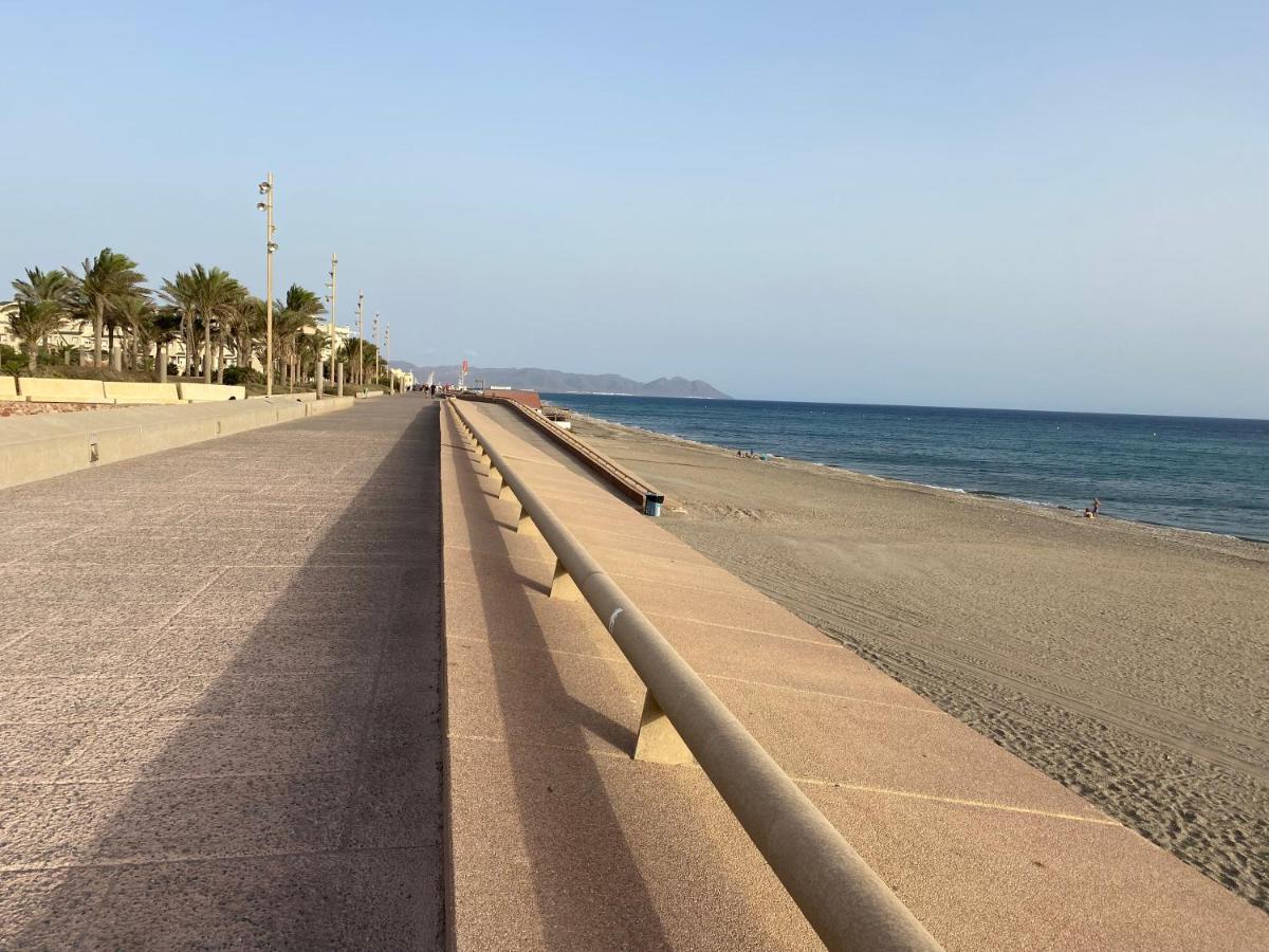 Apartamento Del Toyo Almeria Bagian luar foto